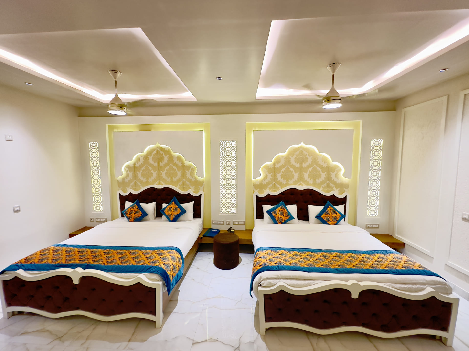 family suite in kotdwara
